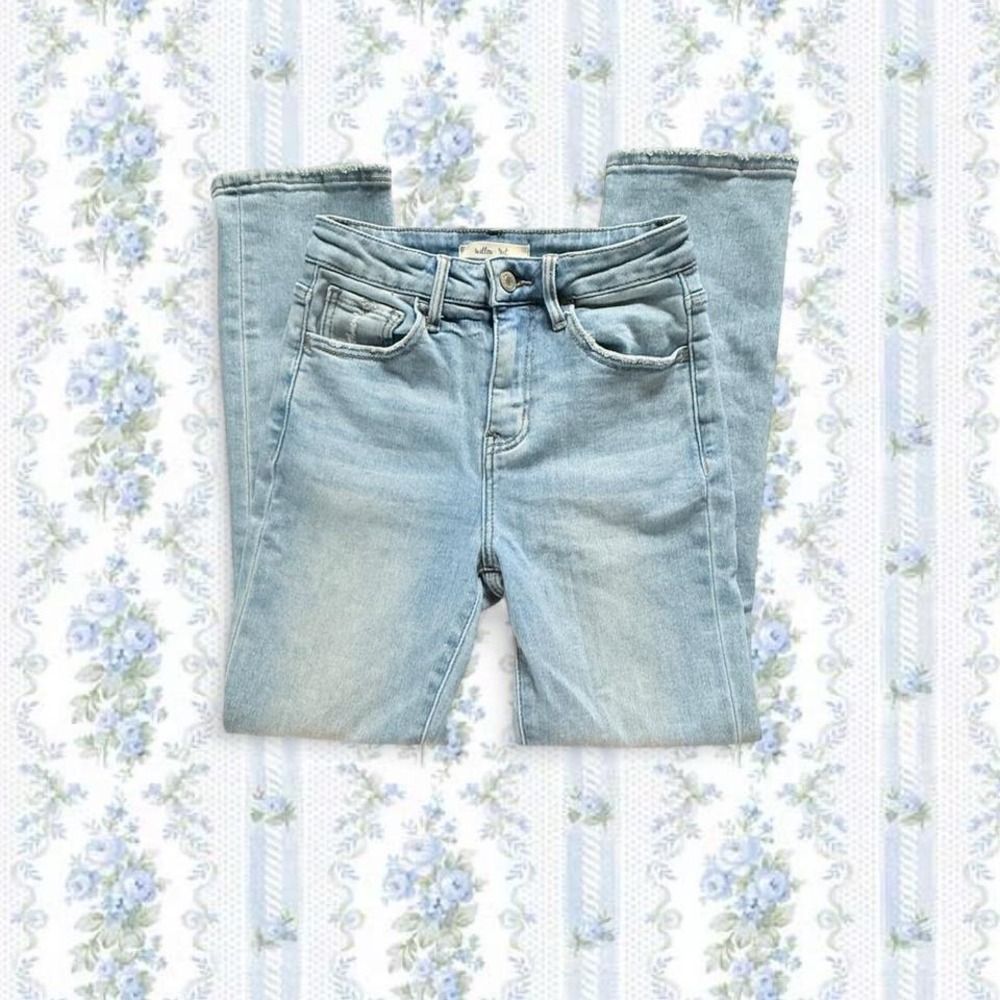 Willow + Root Women's 24 x 27 Light wash mom jeans